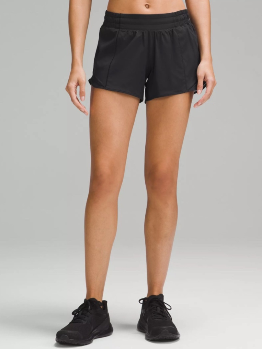 Lululemon Hotty Hot low rise Shorts